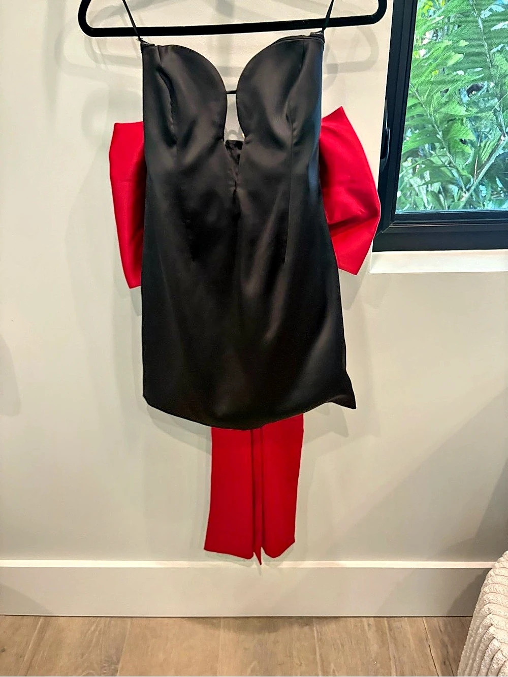 BARDot Bow Mini Dress in Black & Red Size Small Like New